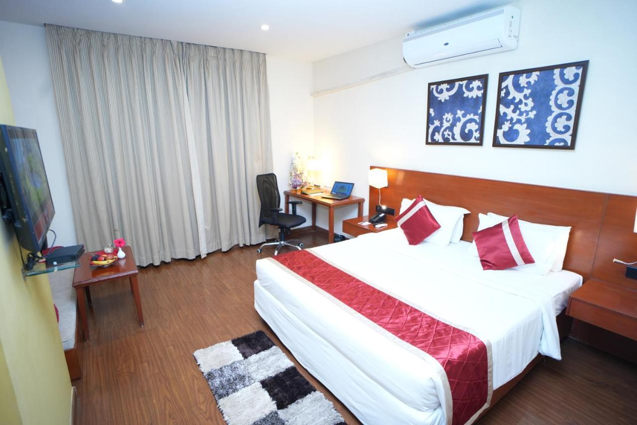 The Altruist Business Hotel Hitech Haïdarabad Extérieur photo