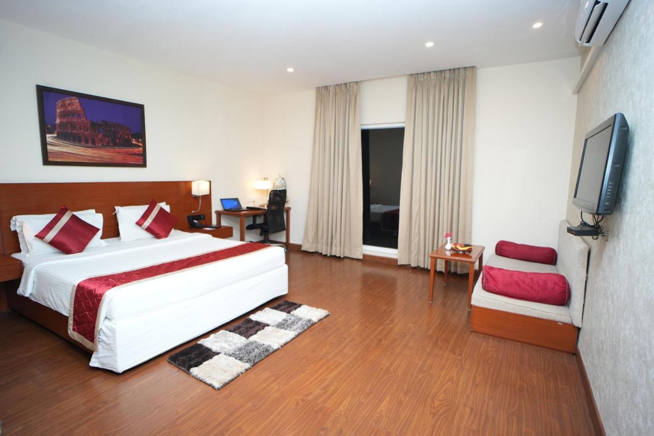 The Altruist Business Hotel Hitech Haïdarabad Extérieur photo