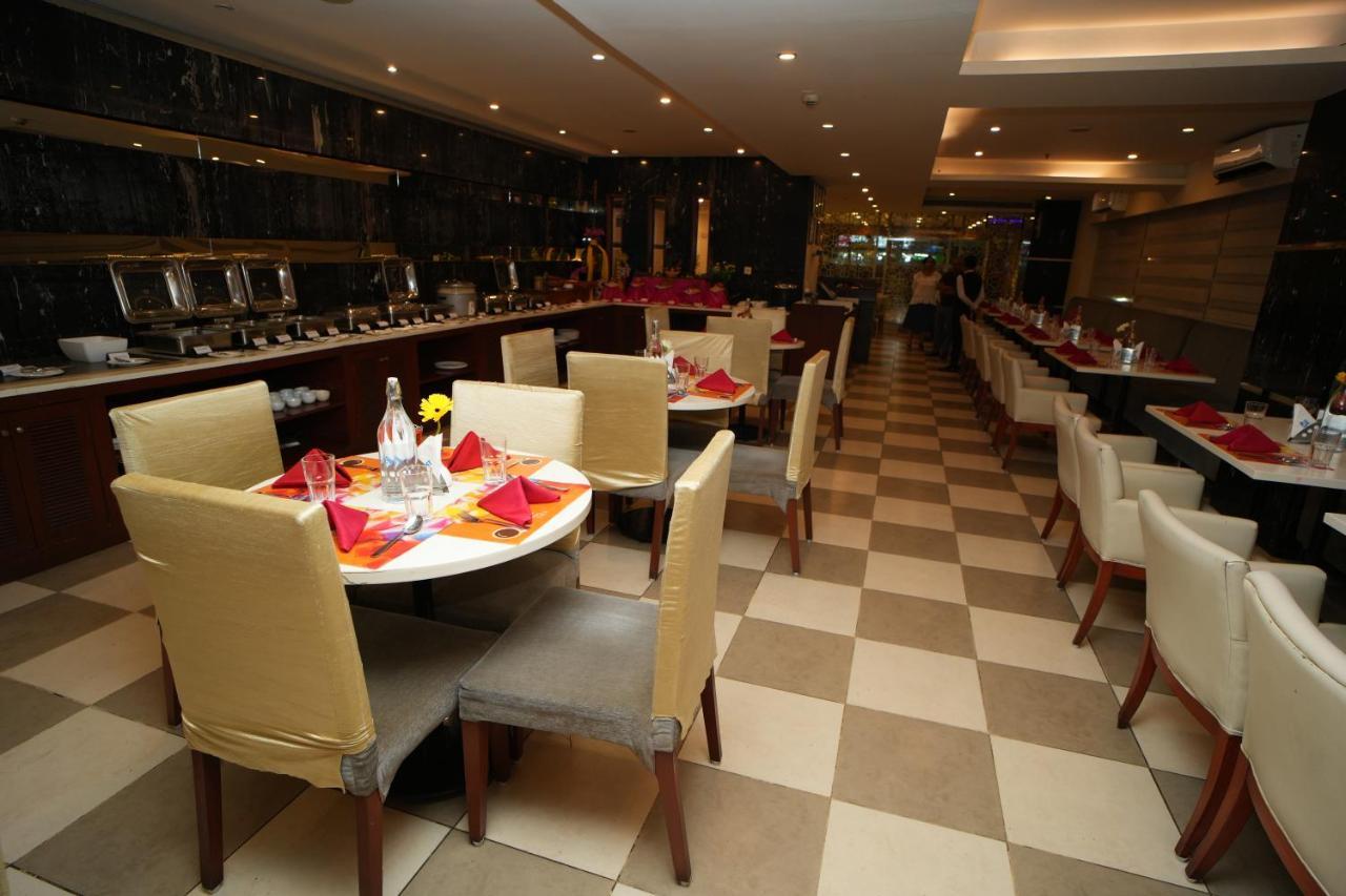 The Altruist Business Hotel Hitech Haïdarabad Extérieur photo