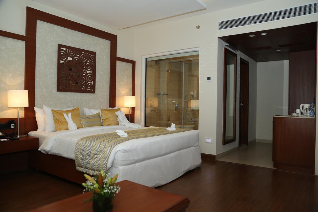 The Altruist Business Hotel Hitech Haïdarabad Extérieur photo